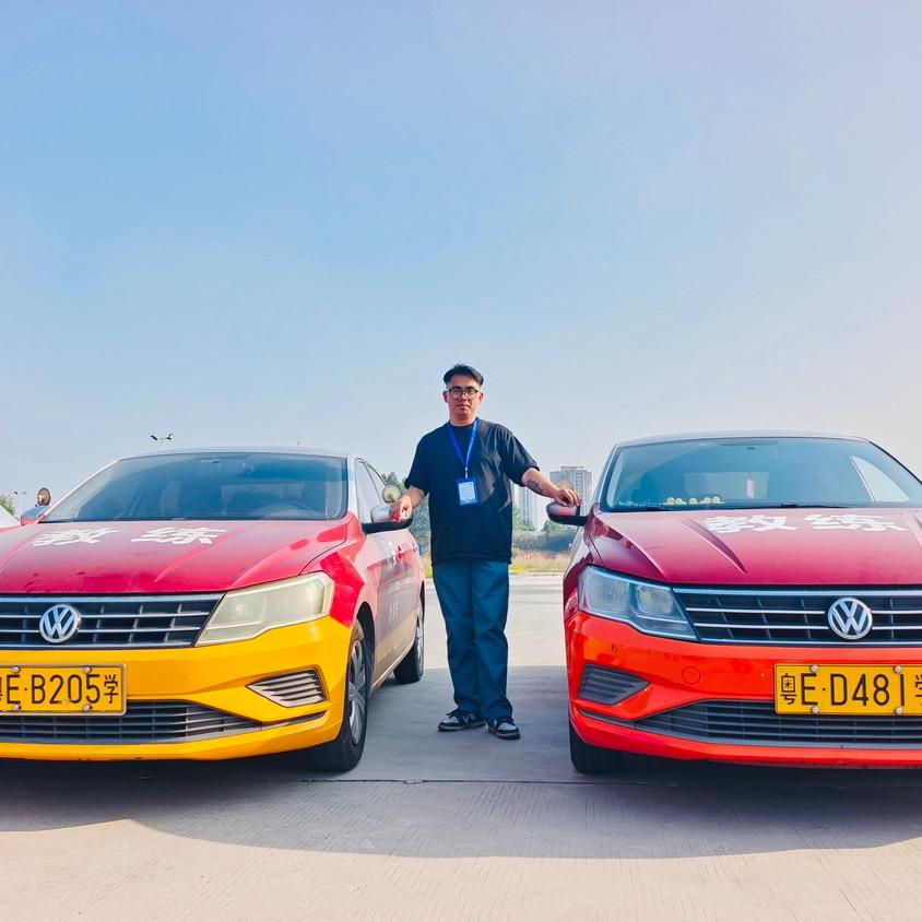 明安驾校(邓六六)