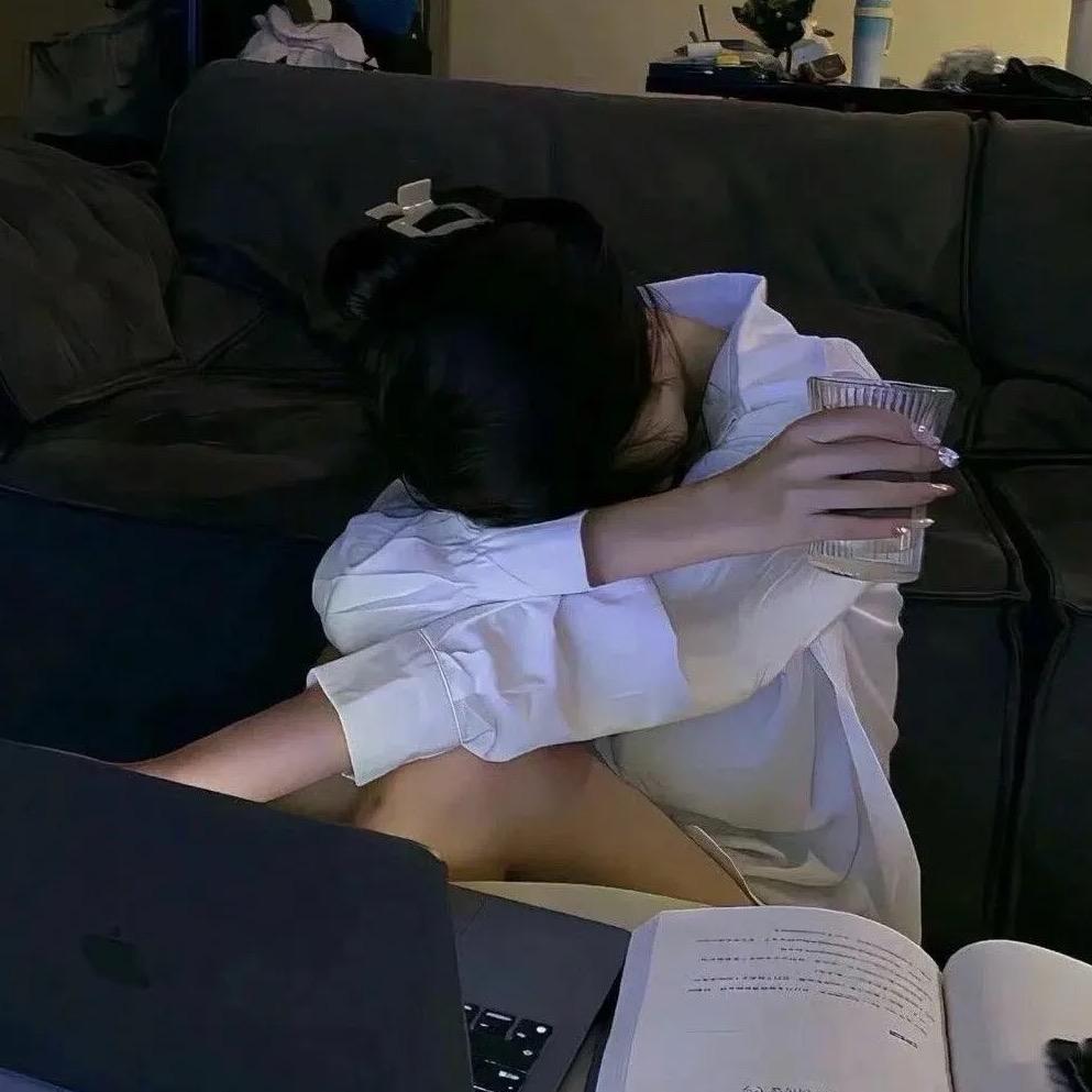 柒🦋.