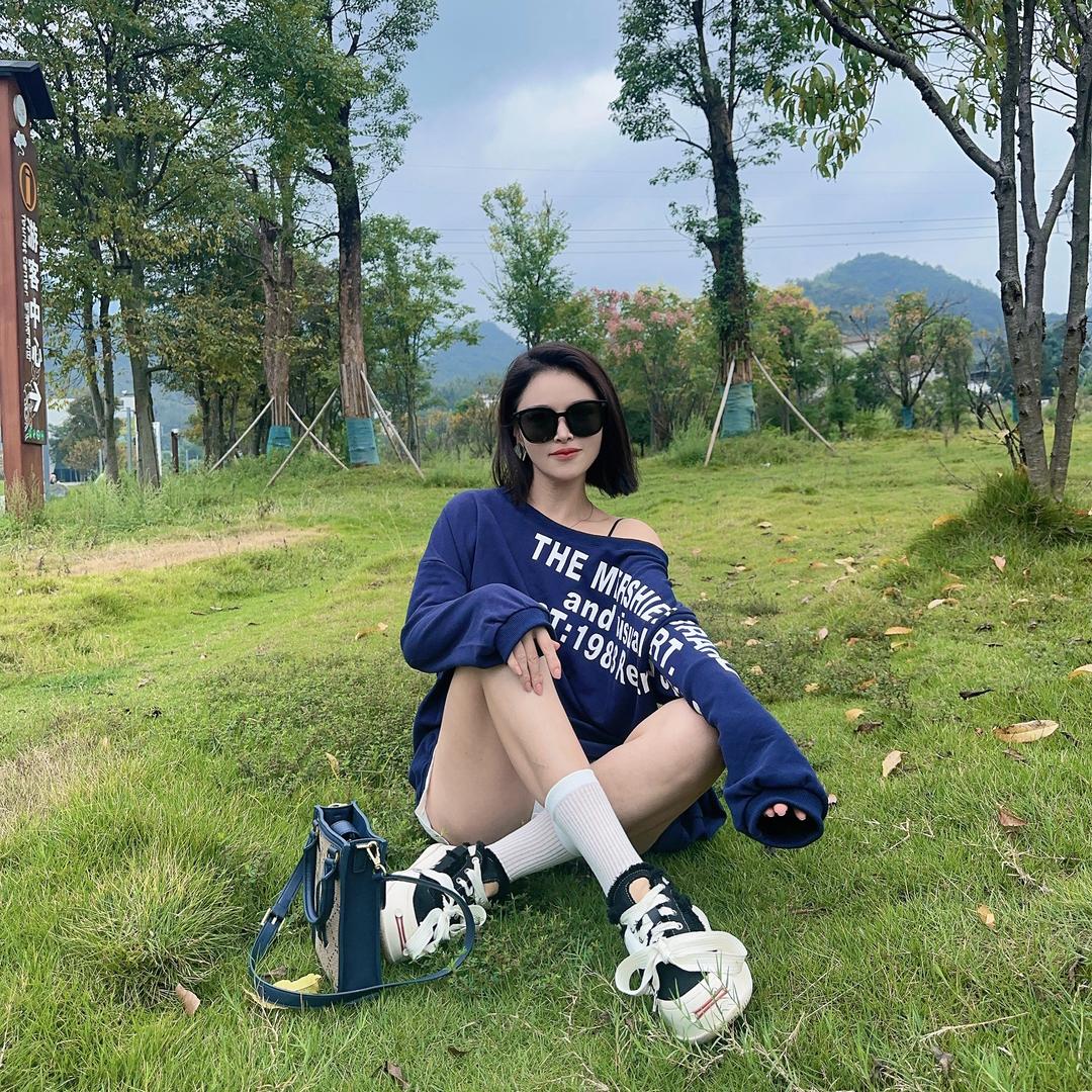 劉小小ᥫᩣ