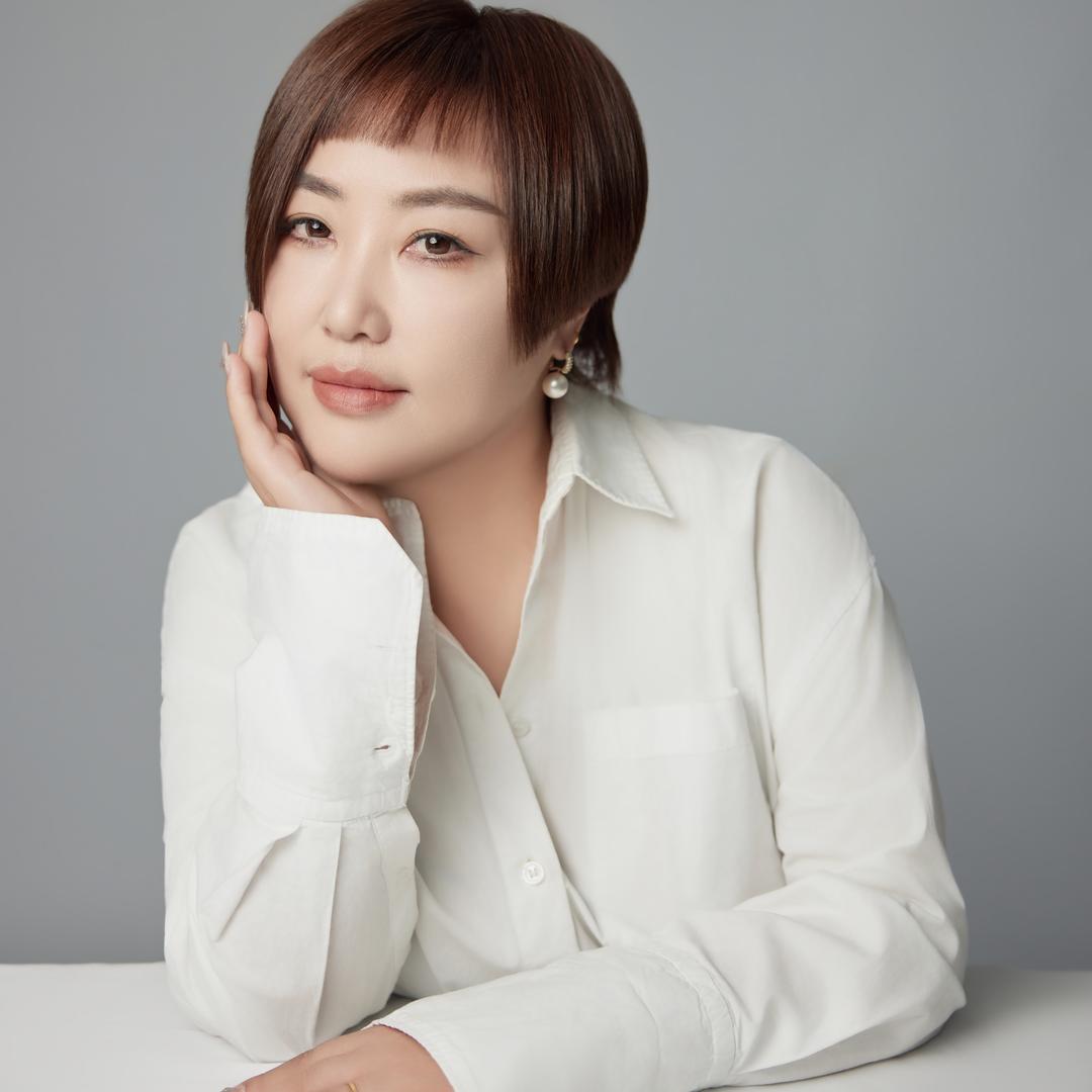 北宇映画摄影&薇薇婚纱摄影周耀