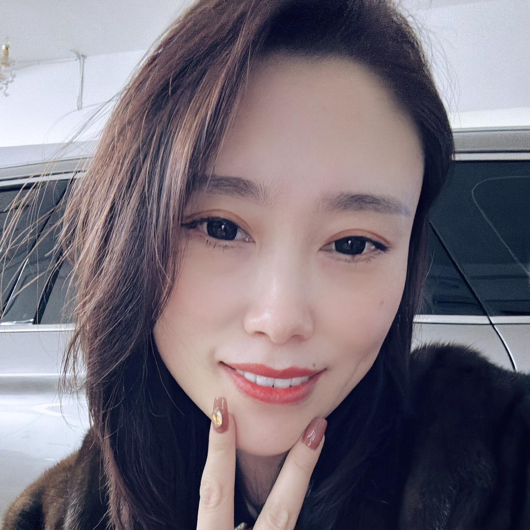 开着小车唱着歌