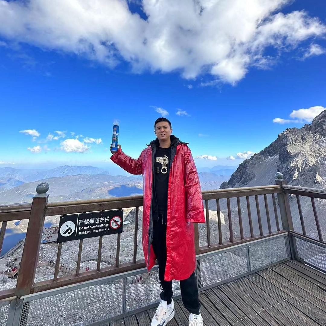 卖海鲜的小郑-