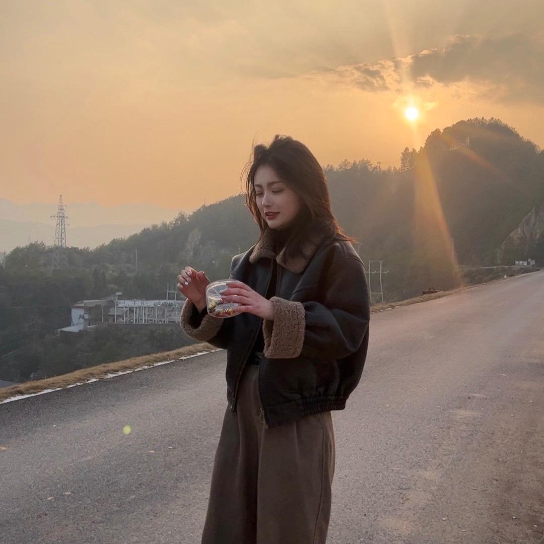 今婷女装四季青批发