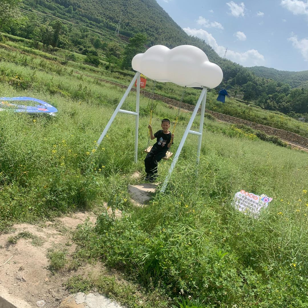 做一个快乐的小孩吧