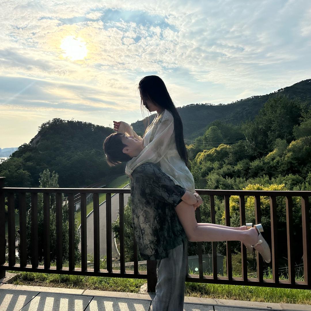 爱喝瑶与嗜睡旭