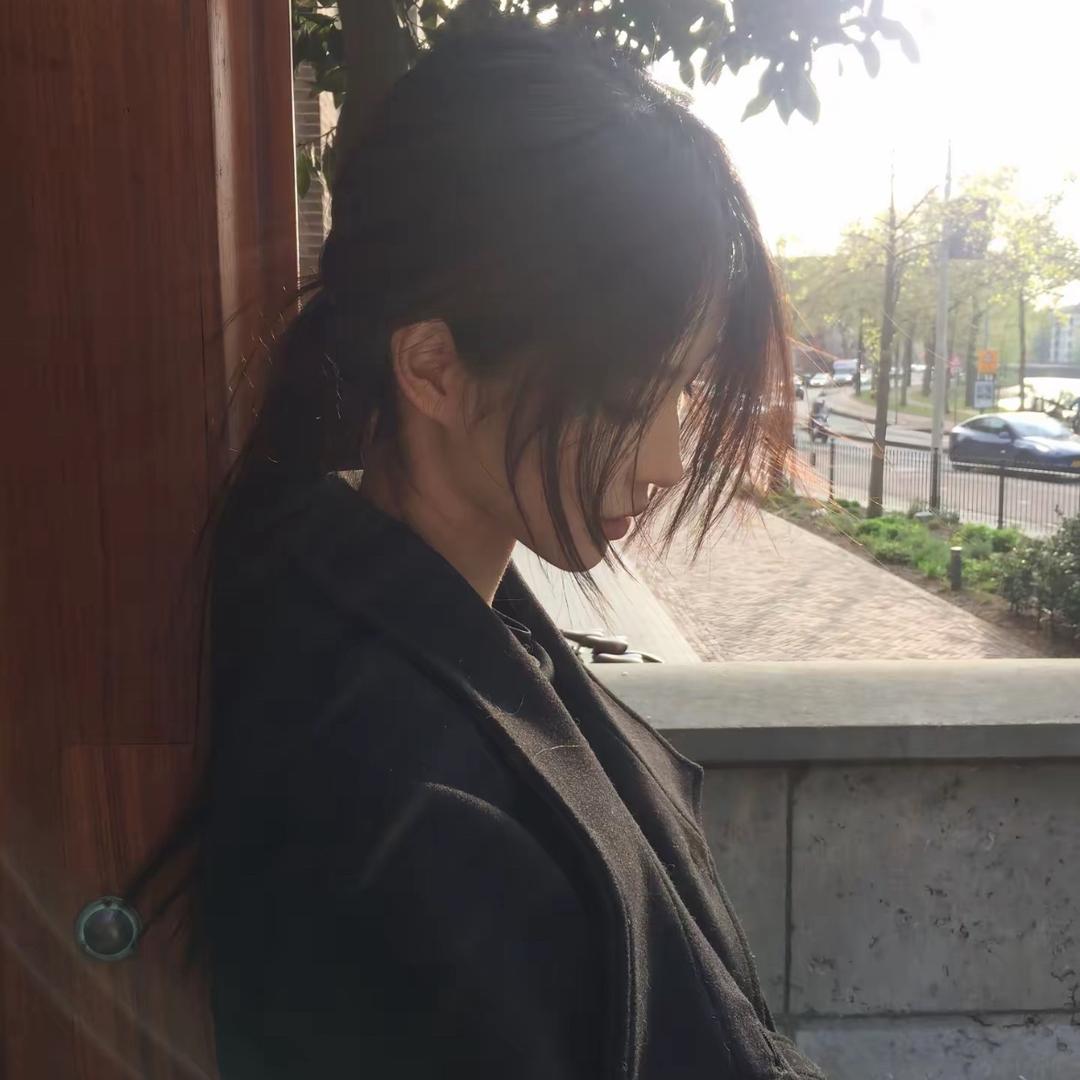 小张睡不着_