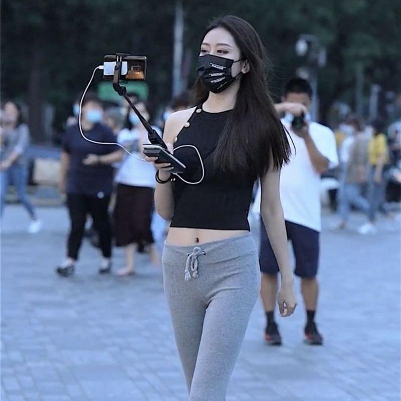初晴街拍