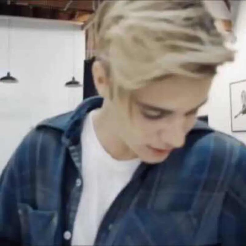 就是这个六月、