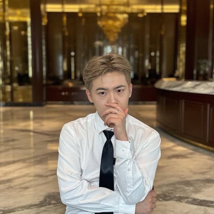 帅帅自带碗筷