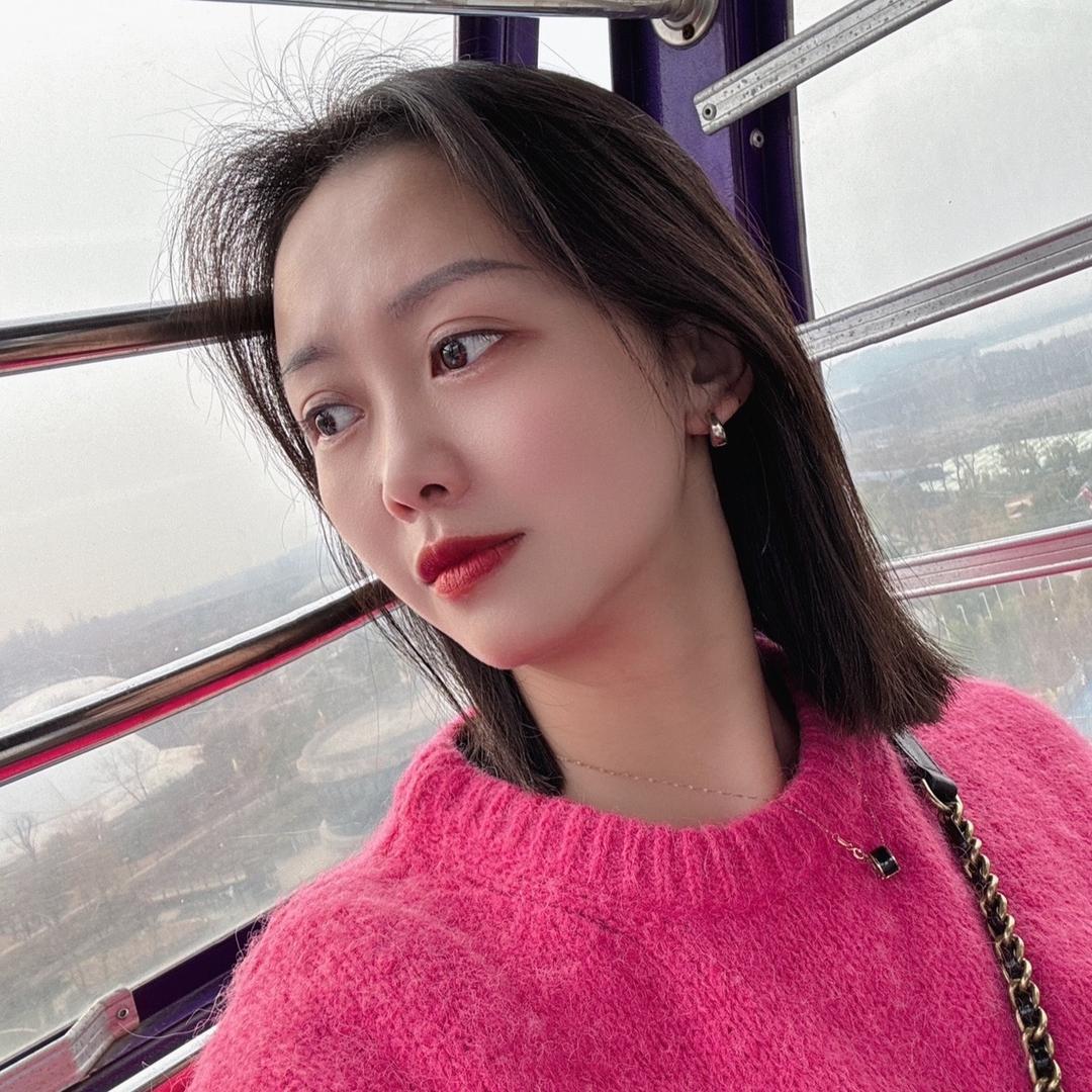 玺悦府大酒店前台