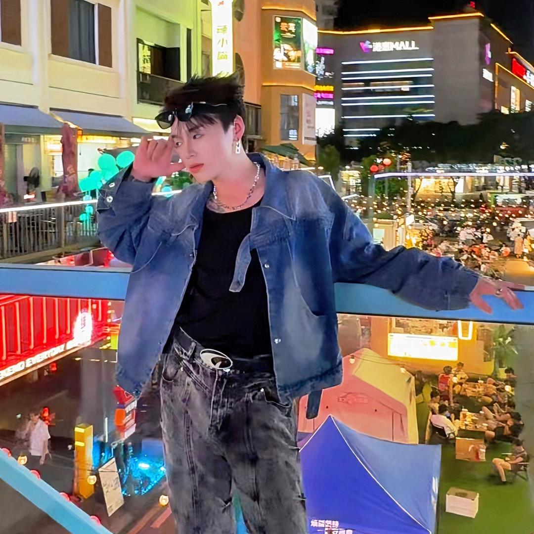 苏颜.（总监直招）