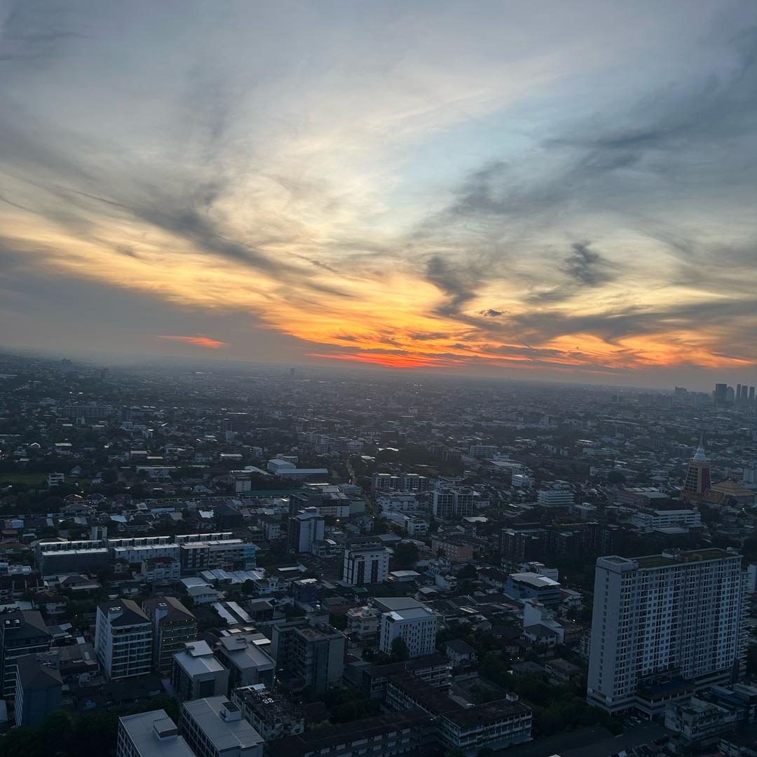 普通市民中的战斗机