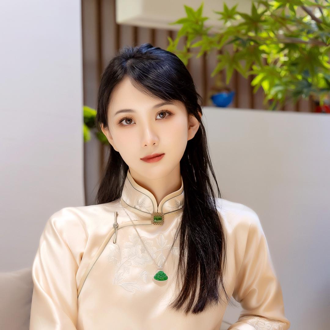宝儿翡翠