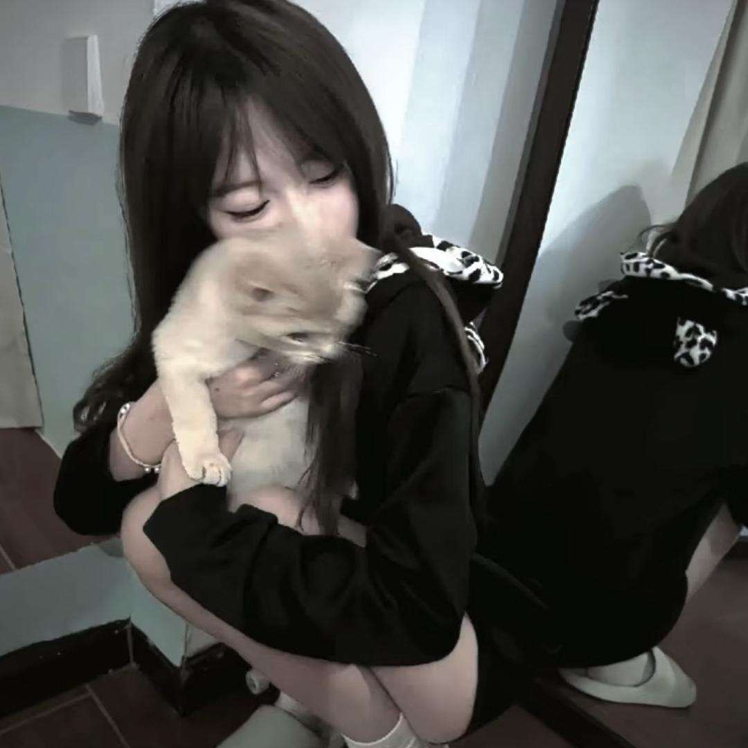 厦门市思明区浮颜服装店（个体工商户）