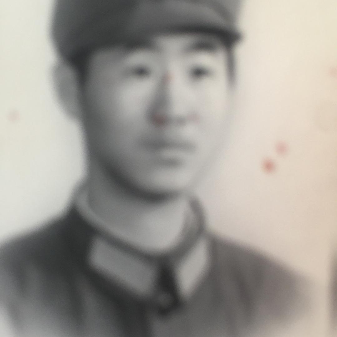 李 林