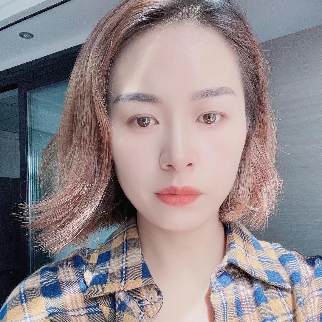 霞霞，热爱生活