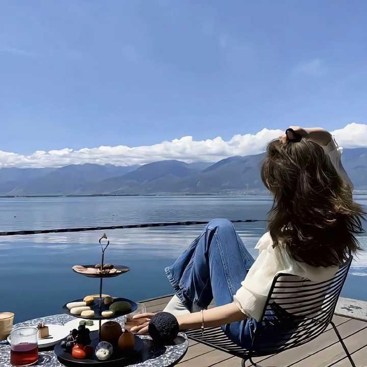 黑娃娃