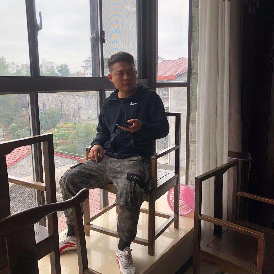 重生之小海黄桃果园