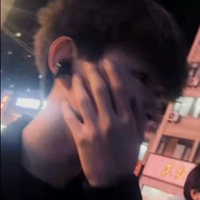 ￴ ￴￴   ￴ ￴ ￴￴￴