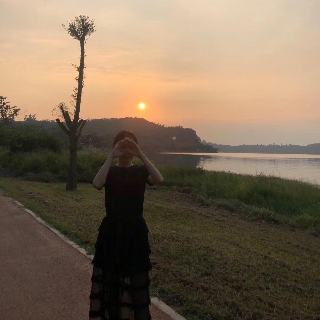 人间李想吖