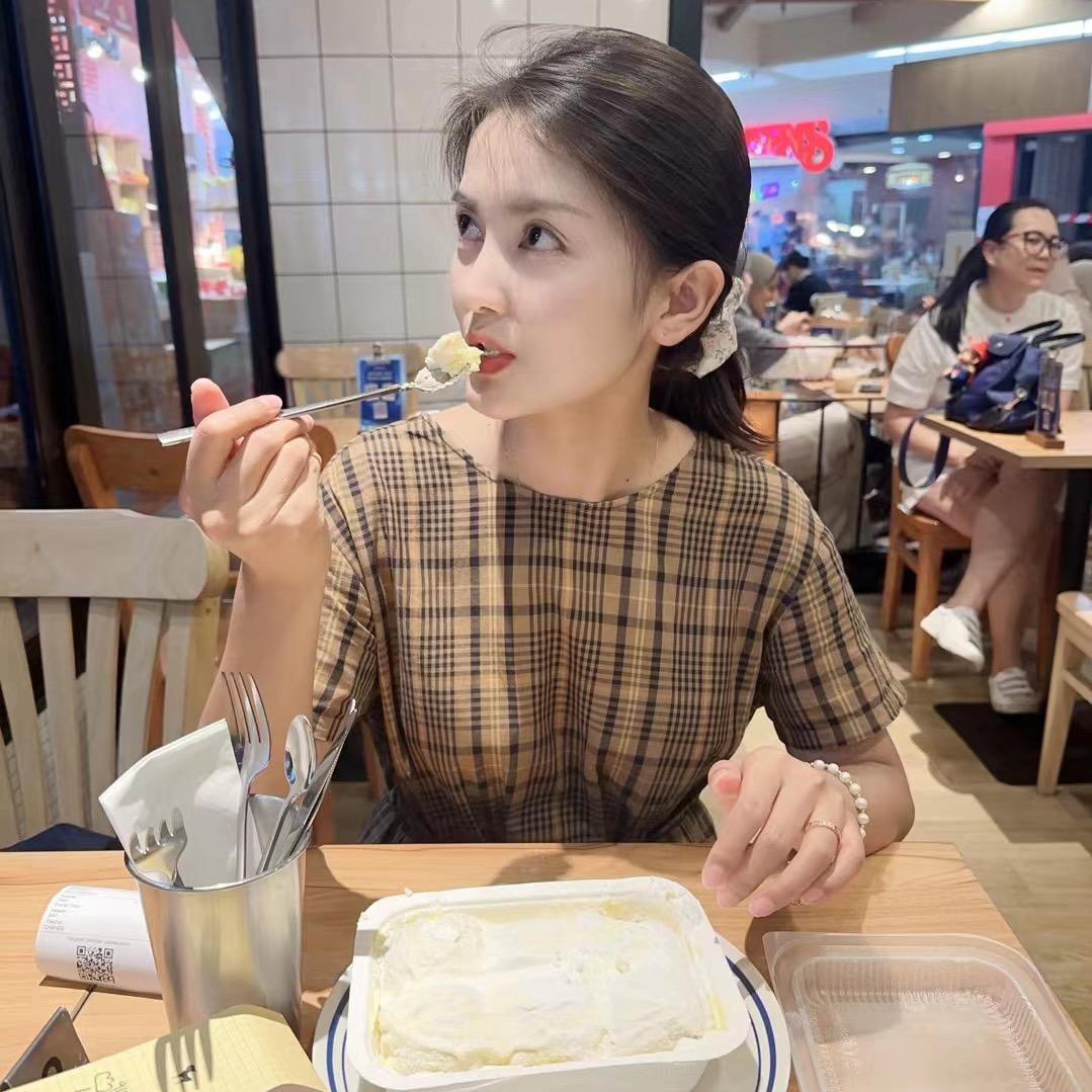 红河小莫