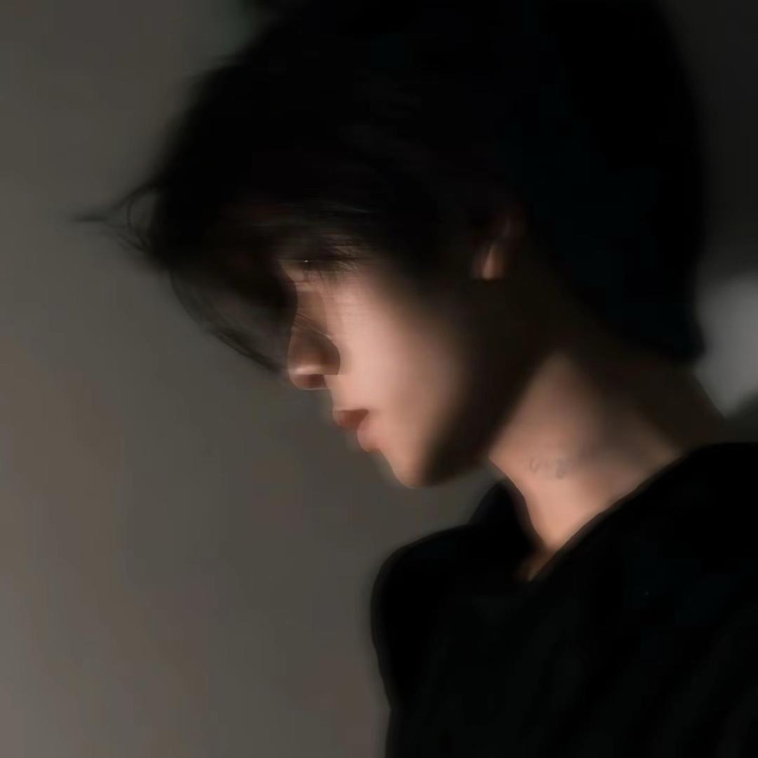 默