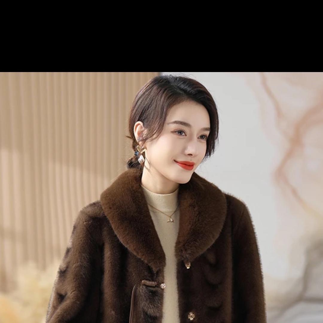海宁皮草栀夏服装