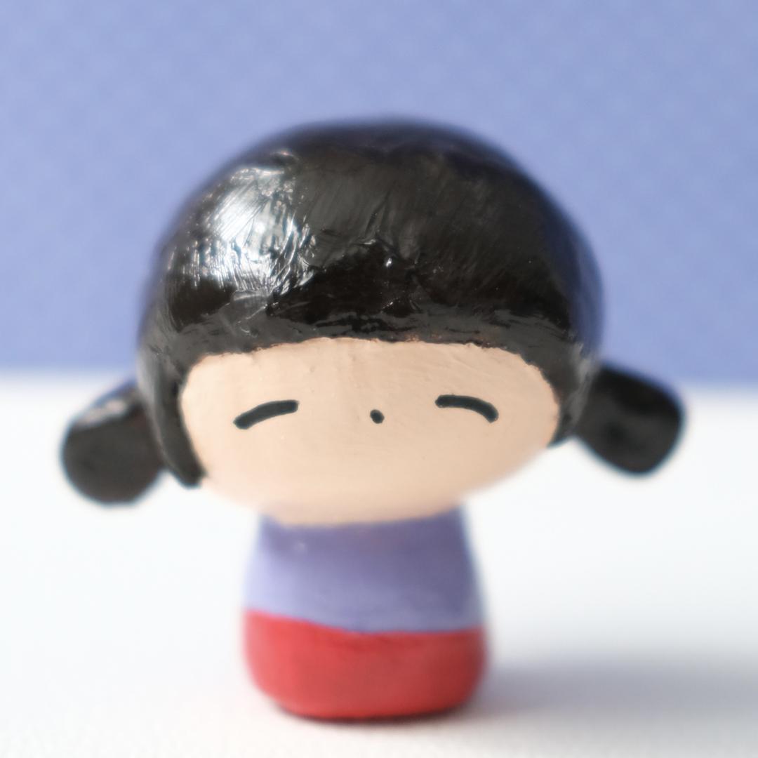 努力打哈欠
