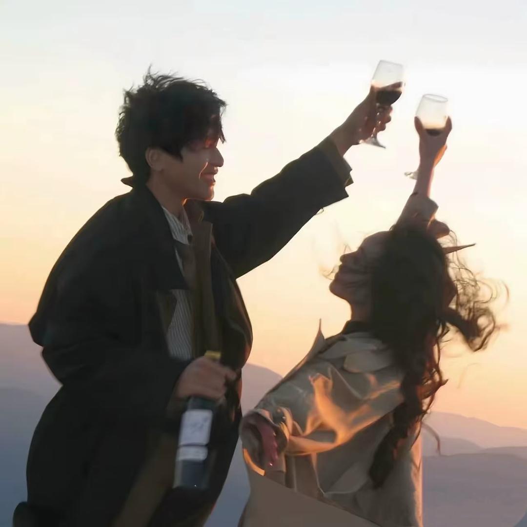 性感黑丝蟹老板