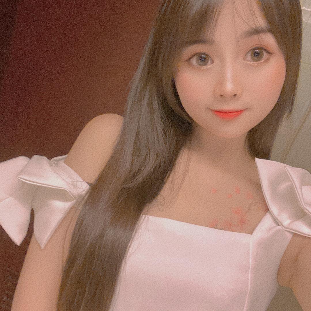 小草莓🍓🍓🍓