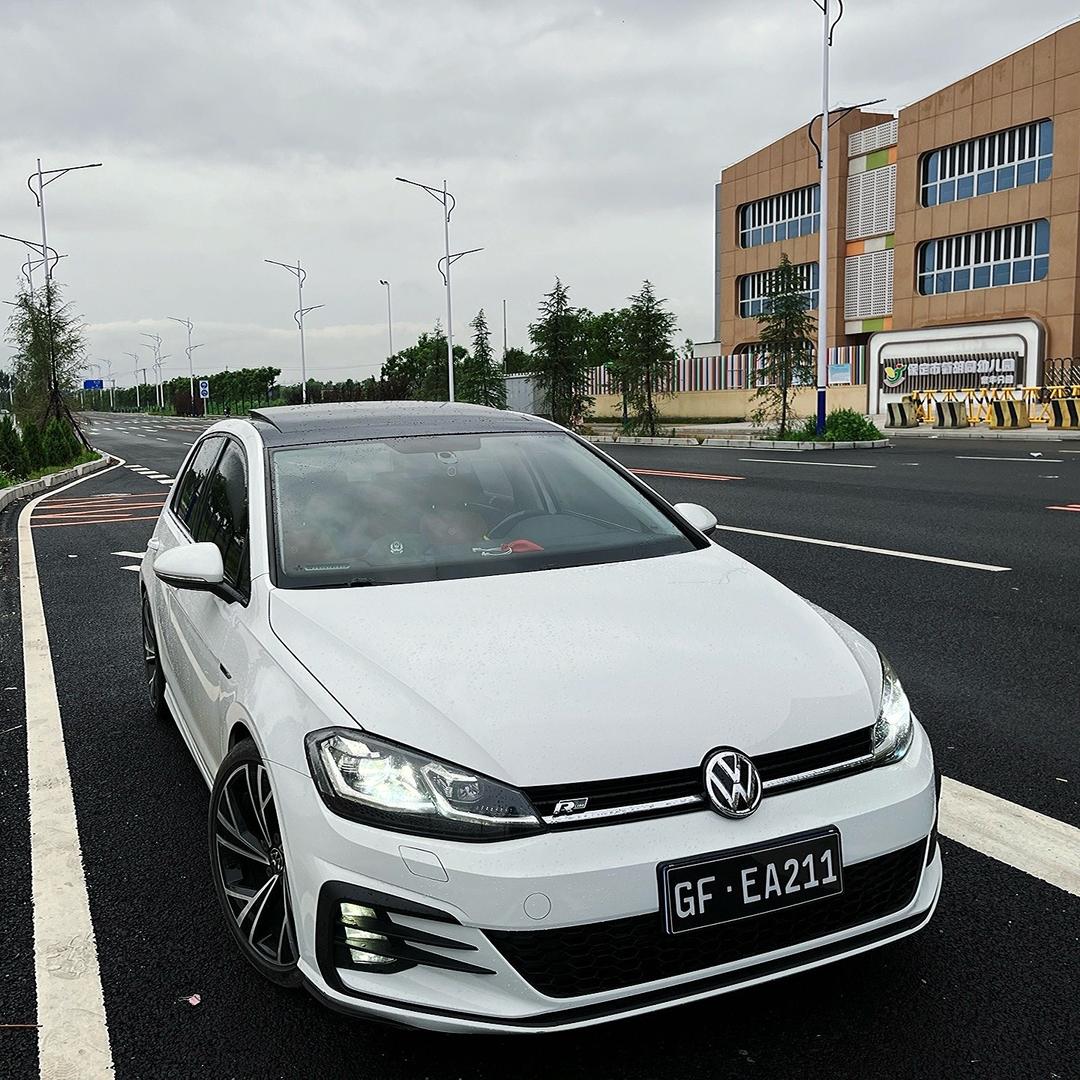 英俊的GOLF