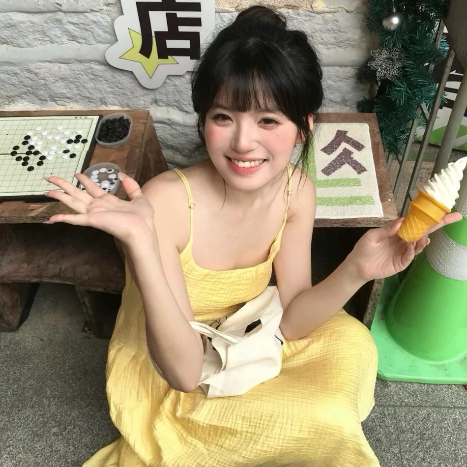 头发乱了喔