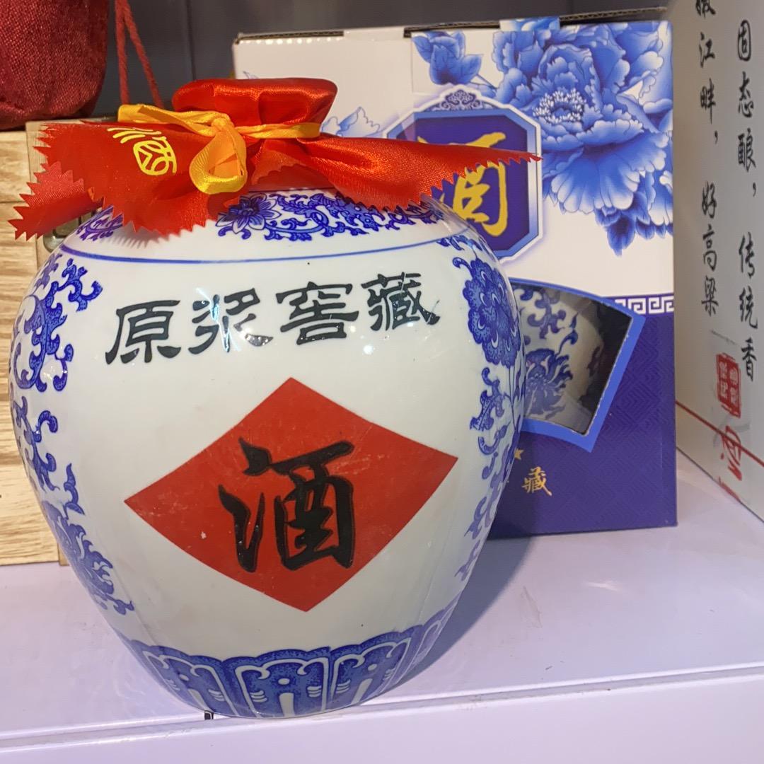 阿敏河纯粮酒
