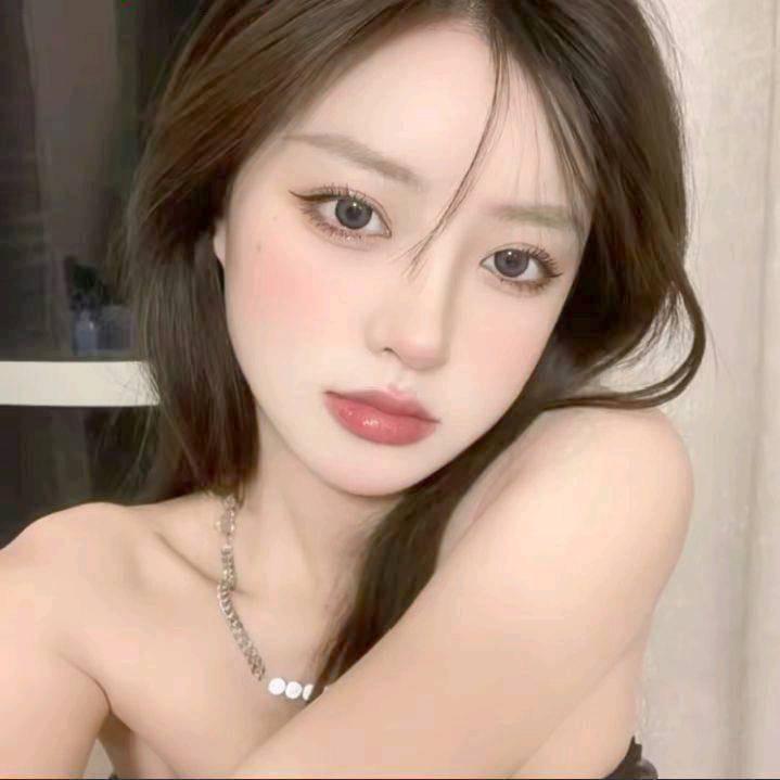 萱.