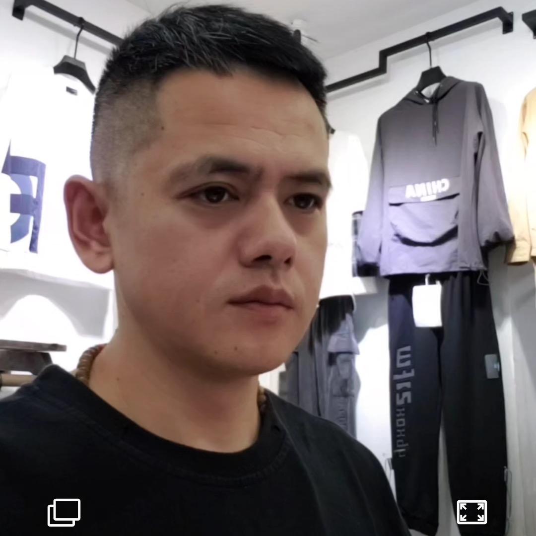 黑白配男装3停播