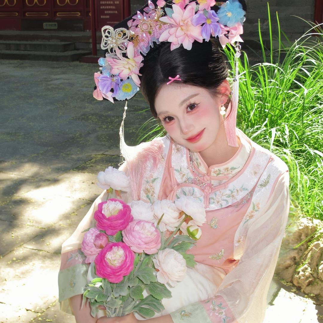 北京化妆师梨涡小姐