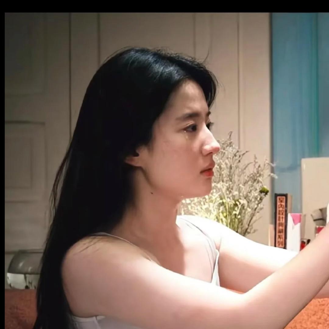 平时装累了其实我不爱说话！