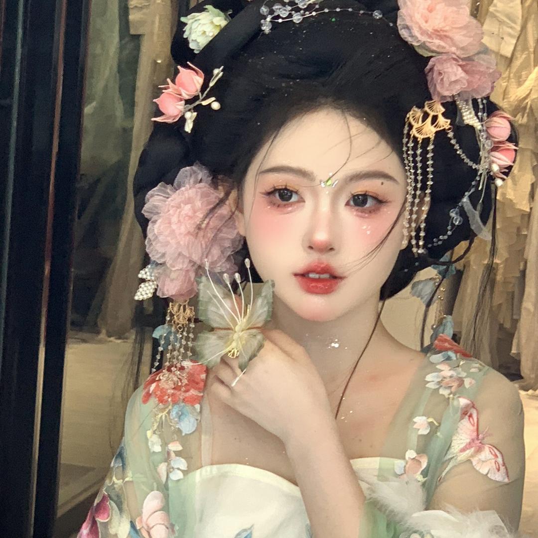 雪饼会化妆