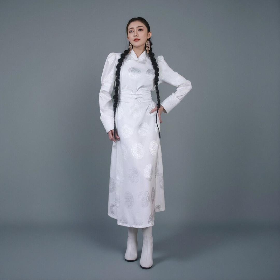 多丽娅蒙古服饰工厂店