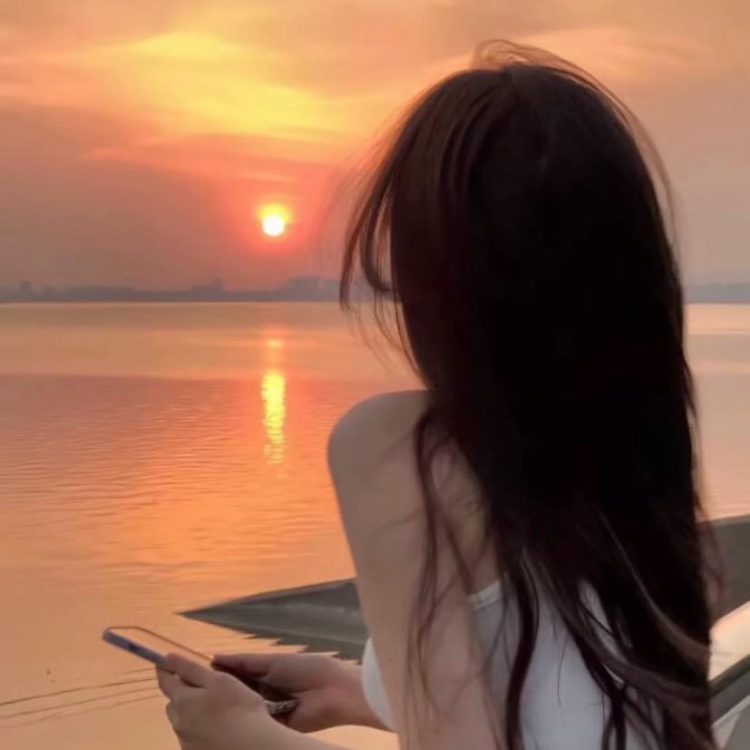 是个矫情精吖