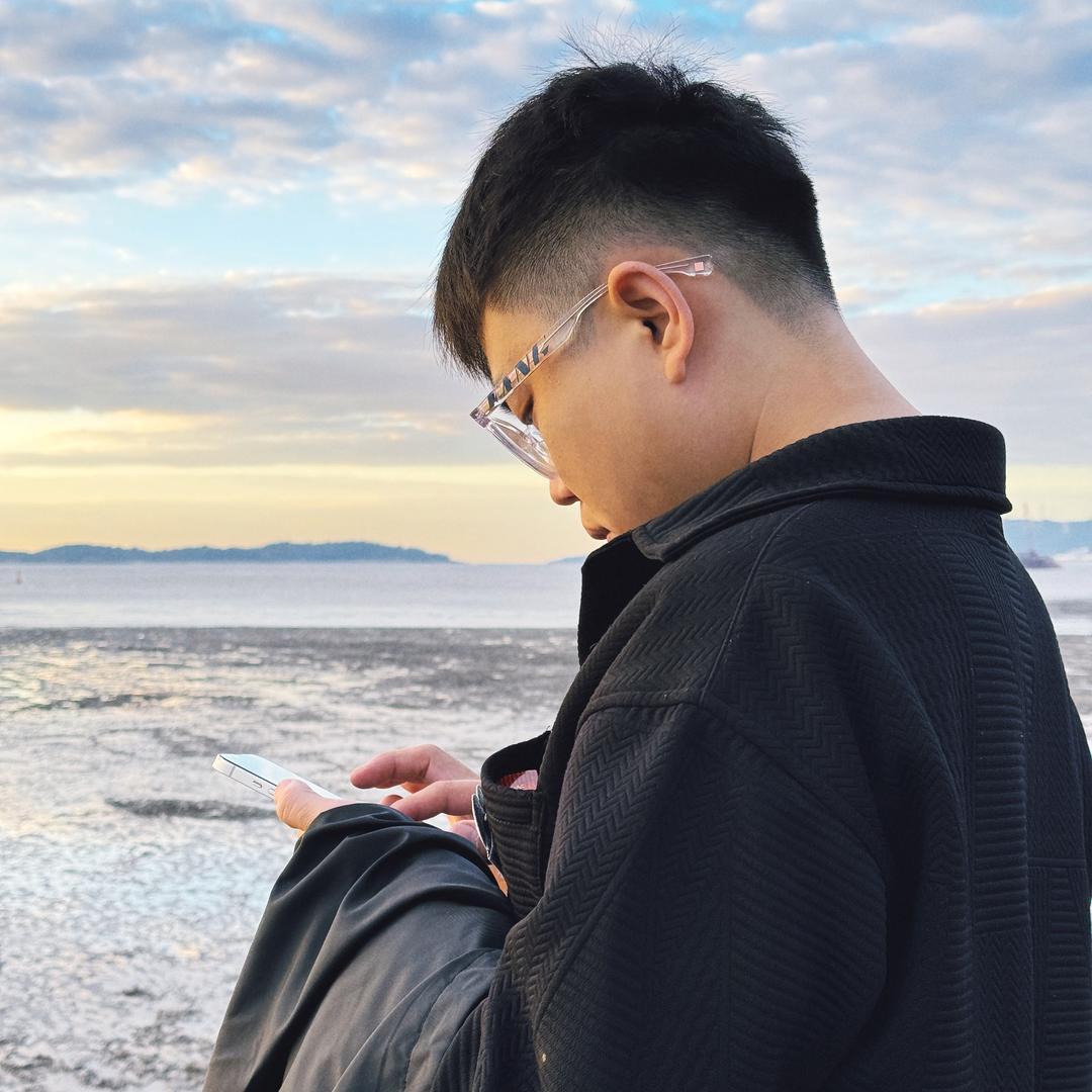 存哥爱吃香菜；