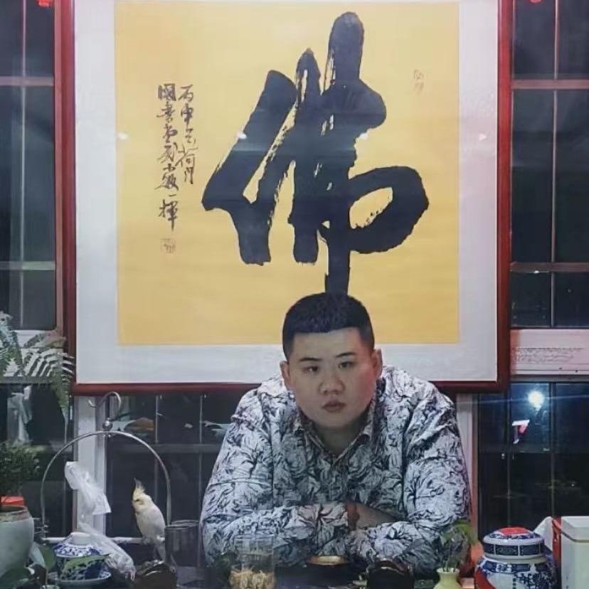 玩猎犬的阿垚（要🐶私）