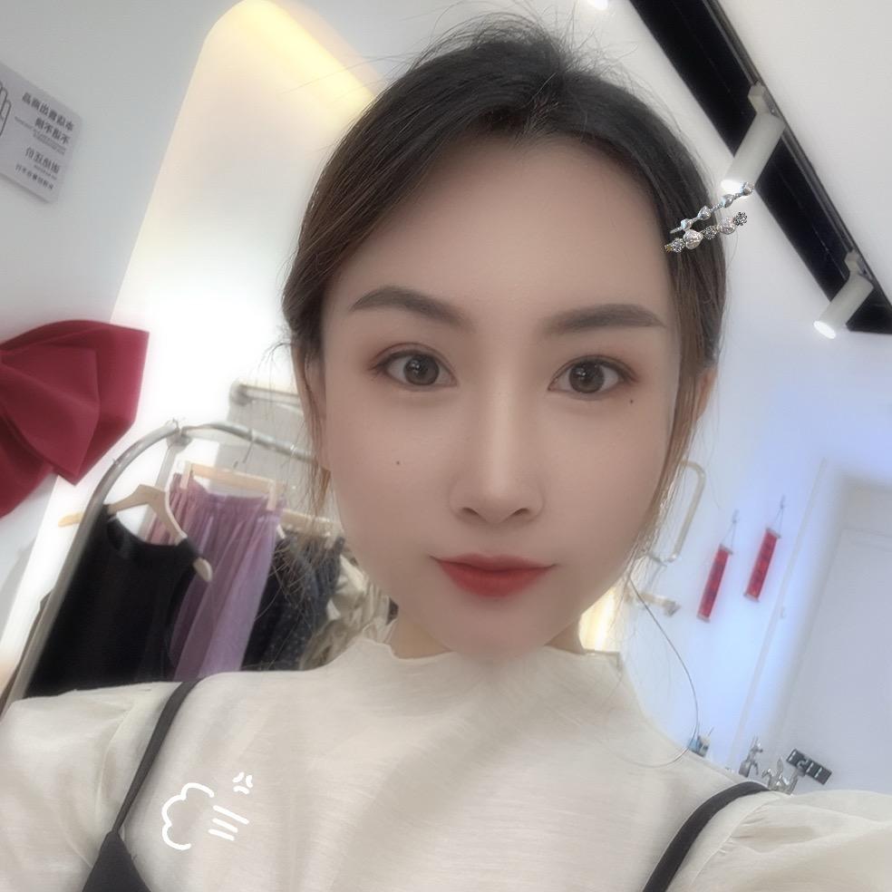 我们女装XY莹莹