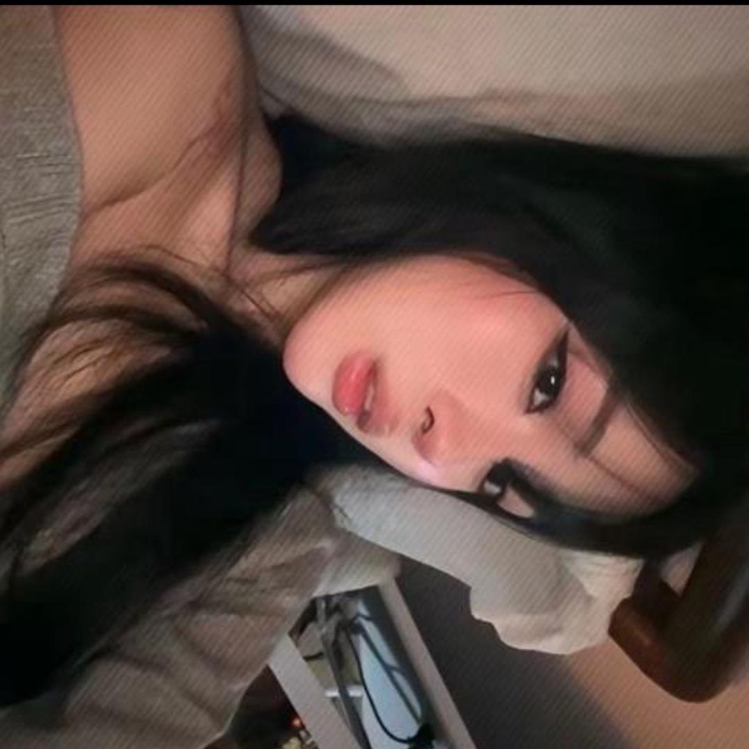 Y YY