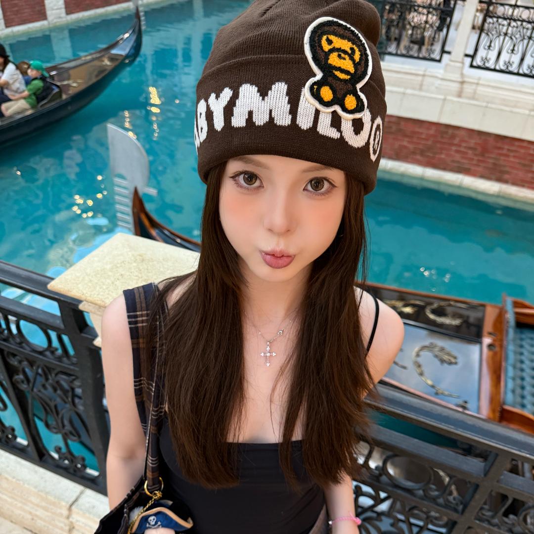 圆圆脸脸子