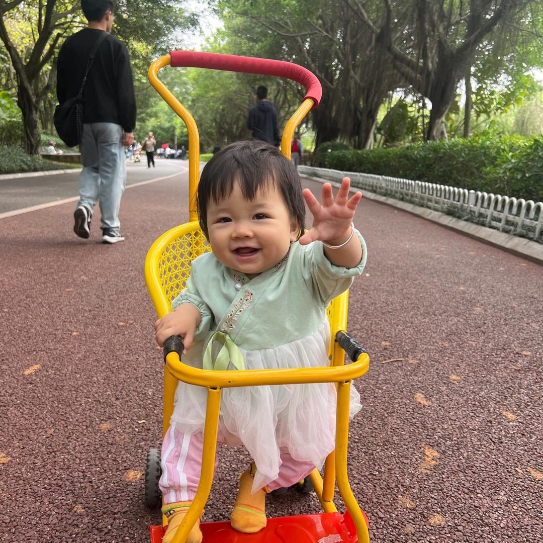 老谢奶爸带娃日记