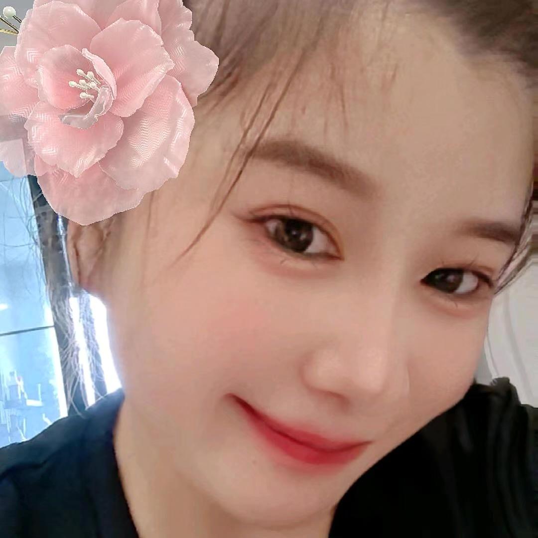 🌹🌹内衣店老板娘