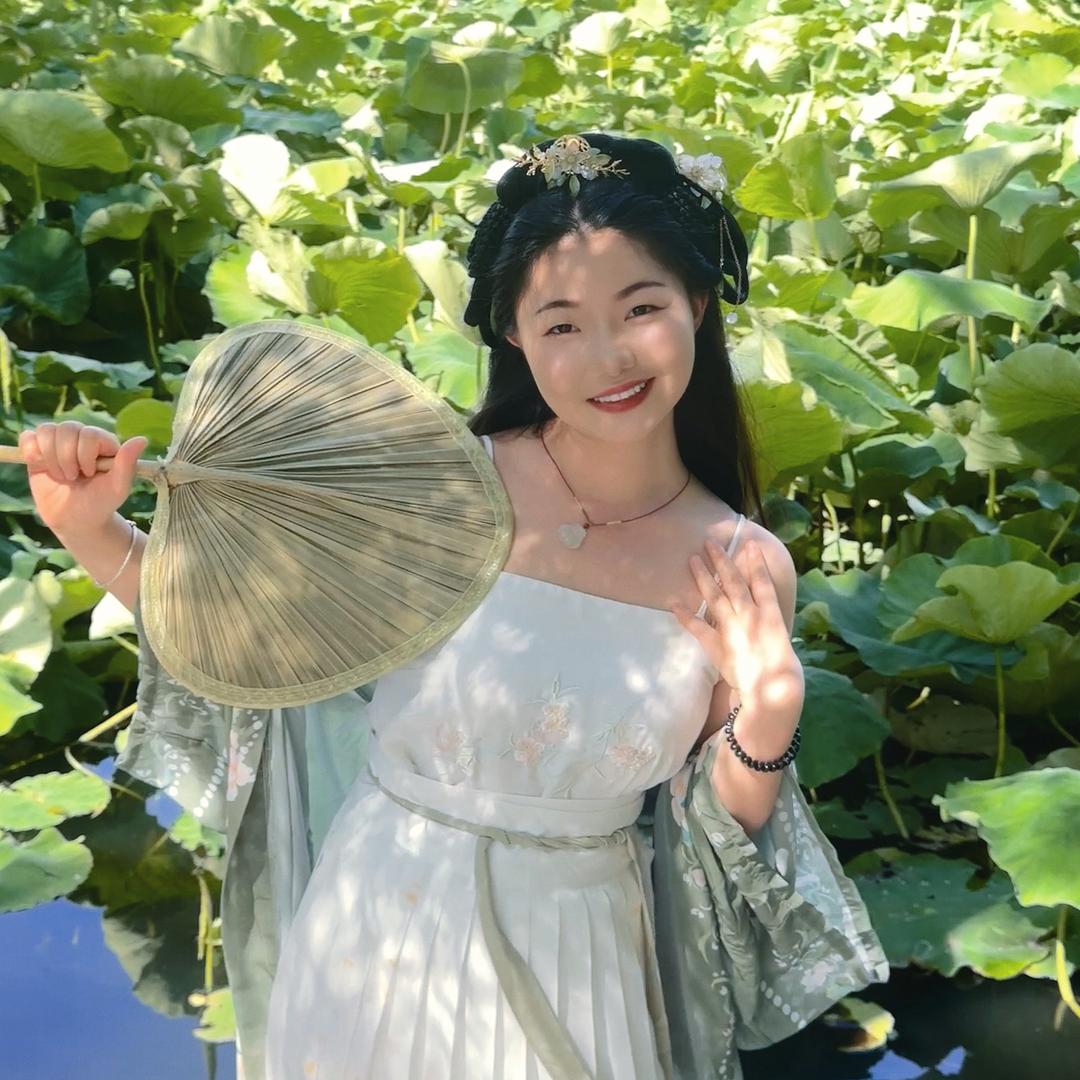 小赵睡不够、