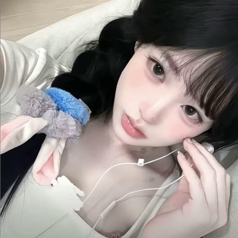 流泪猫猫头 ꒦ິ^꒦ີ