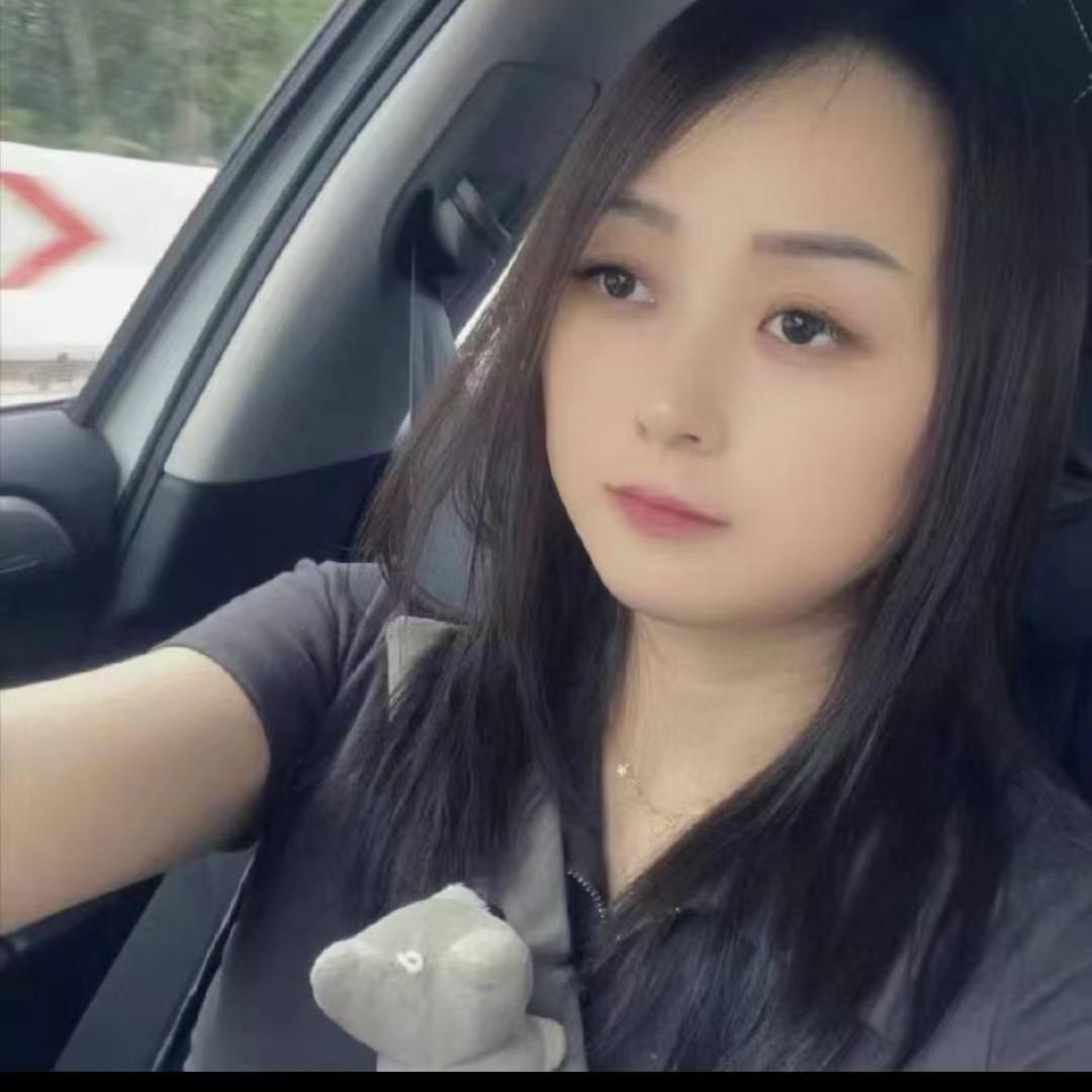 发呆的小绵羊